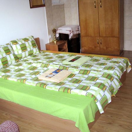 Guest House Familia Samovodene Экстерьер фото