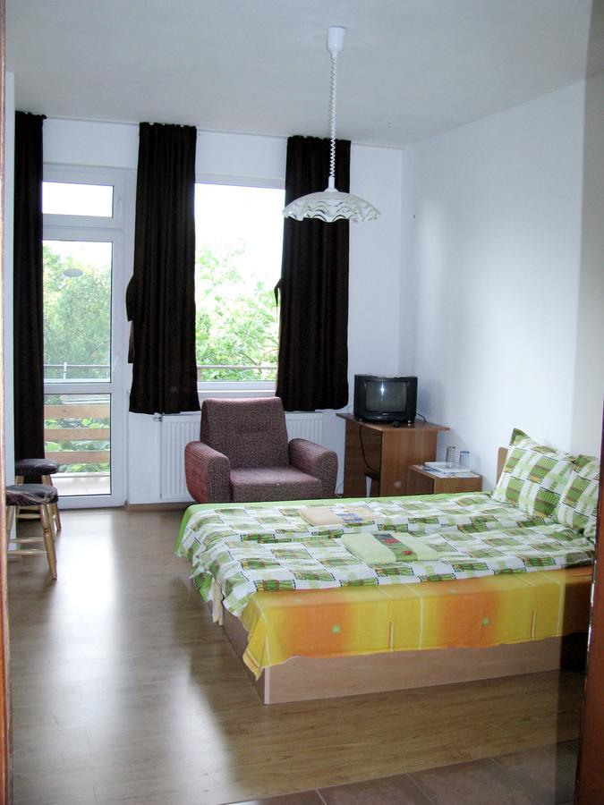 Guest House Familia Samovodene Экстерьер фото